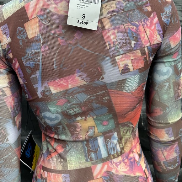 Comic dress - Picture 3 of 7